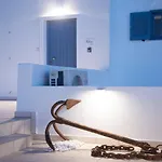 Vakantiehuis Thalassa Seafront Superb 1bd House In Naousa