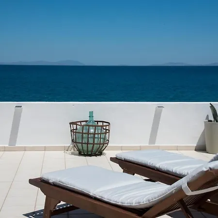 Thalassa Seafront Superb 1bd House In * ナウサ