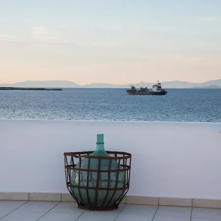 別荘 Thalassa Seafront Superb 1bd House In ナウサ