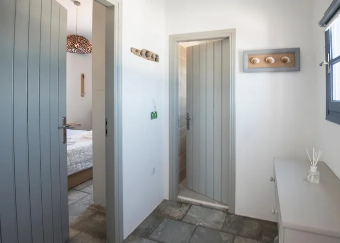 Thalassa Seafront Superb 1bd House In * Naousa